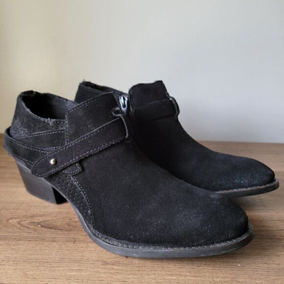 EUC CHARLES BY CHARLES DAVID BLACK BUCKLED GENUINE LEATHER BOOTIES SIZE 9.5 WMNS - Picture 6 of 16